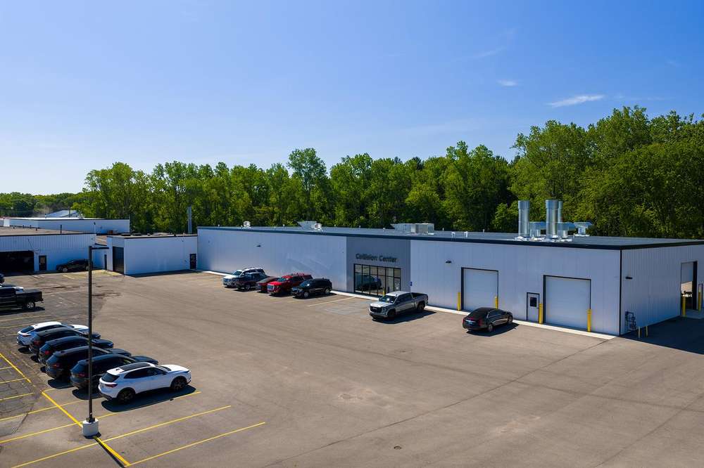 The Collision Center building and customer entrance at Jim Winter Collision, 3303 W. Michigan Ave, Jackson, Michigan